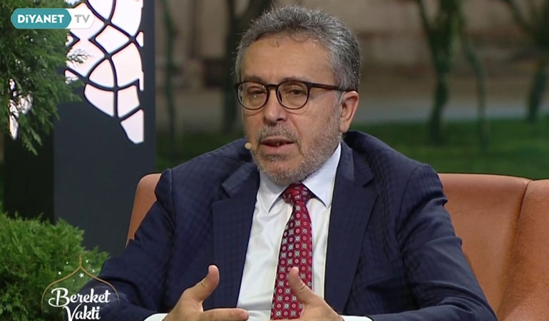 Diyanet’te 4 koltuk, 5 maaş