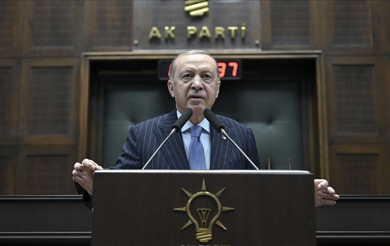 Erdoğan’dan Özgür Özel’e ‘meyhane jargonu’ çıkışı… Mesut Özarslan mesajlarına dikkat çeken gönderme