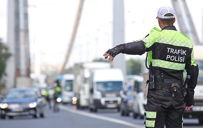 Kanun teklifi kabul edildi: Trafik cezaları artıyor!