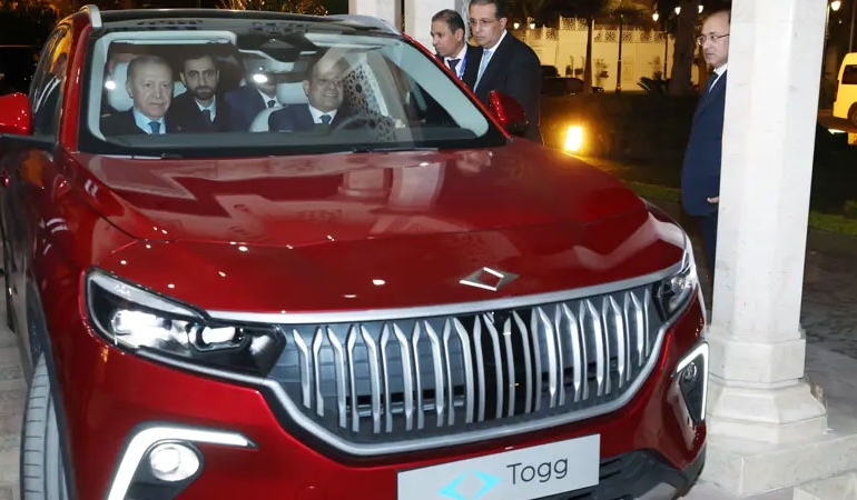 Erdoğan’dan Sisi’ye Togg hediyesi