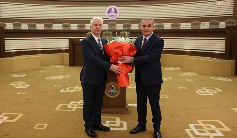 AYM’de koltuk değişimi