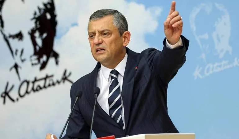Özgür Özel: Mustafa Bozbey’in suçu AK Parti’ye katılmamak, mafya mısınız lan siz!