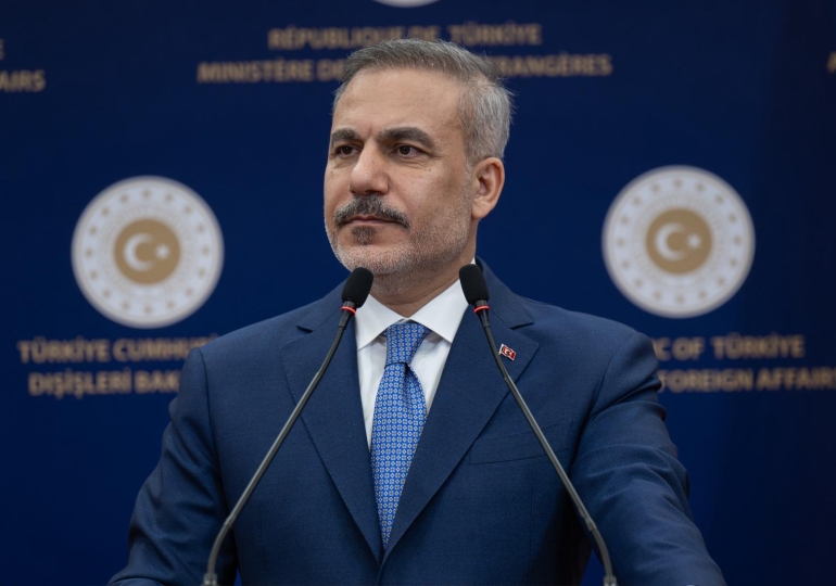 Hakan Fidan, İranlı ve Pakistanlı mevkidaşlarıyla görüştü