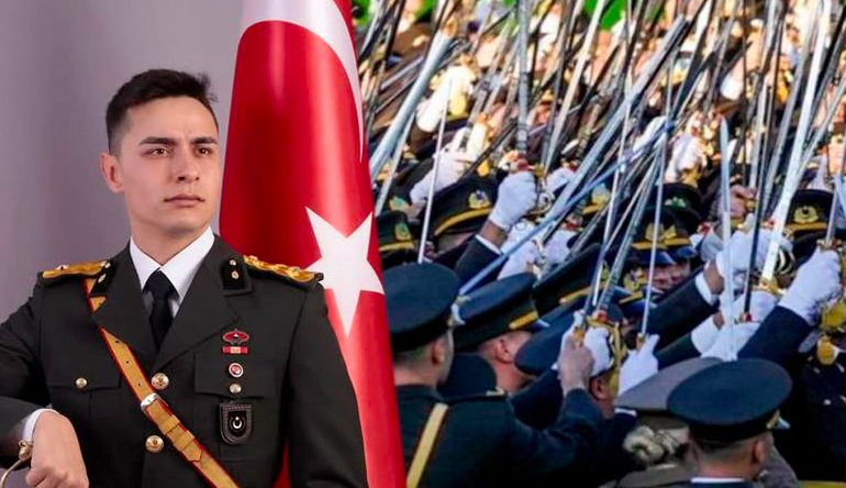 ‘Kılıçlı’ yemin töreni: İhraç edilen teğmen göreve başladı