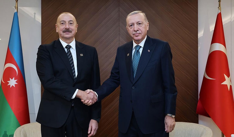 Erdoğan Aliyev ile görüştü