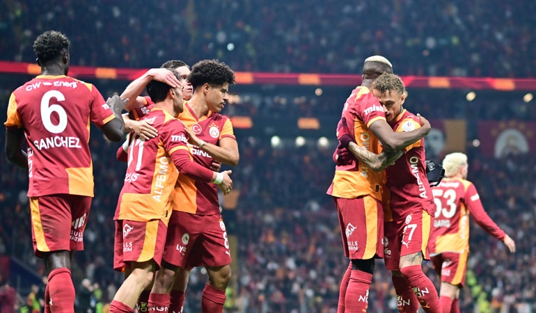 Galatasaray zirvede farkı açtı