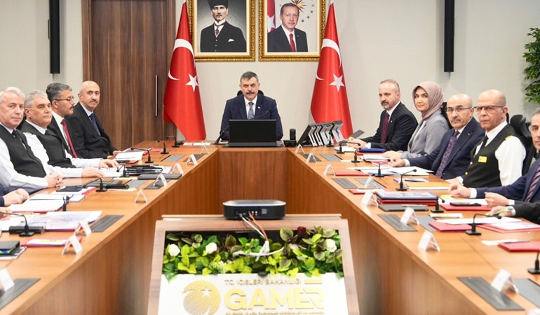 İçişleri’nde ‘sınır güvenliği’ zirvesi: Hangi tedbirler konuşuldu?