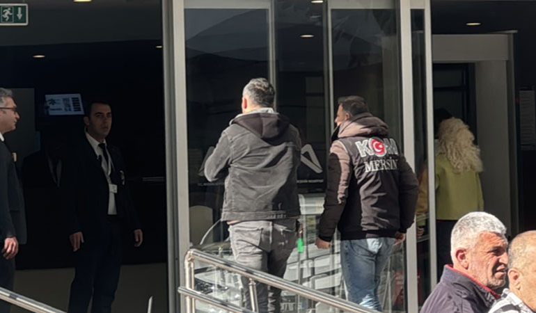 Mersin Büyükşehir Belediyesi’ne operasyon: 7 kişi tutuklandı