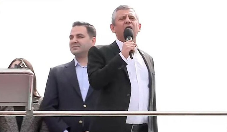 Özgür Özel’den Arapça İstiklal Marşı tepkisi