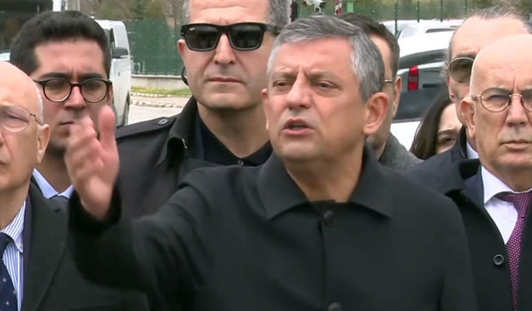 Özgür Özel açıkladı: İsmail Arı’nın tutuklandığı haberden beraat etmiş