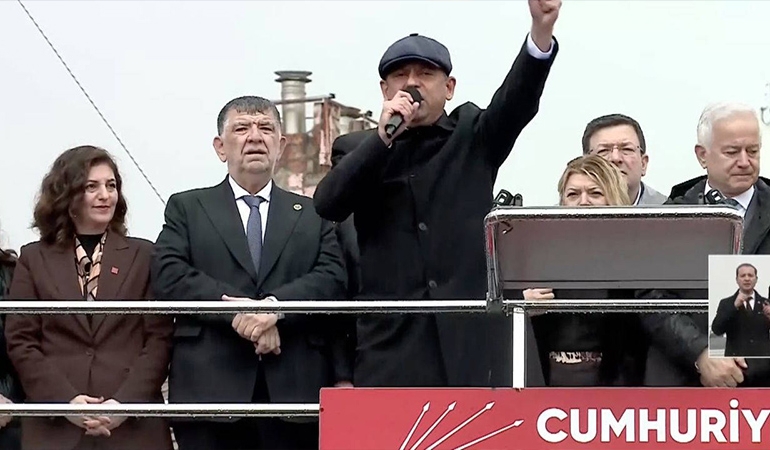 Özgür Özel’den Özkan Yalım’ın gözaltı görüntülerine sert tepki