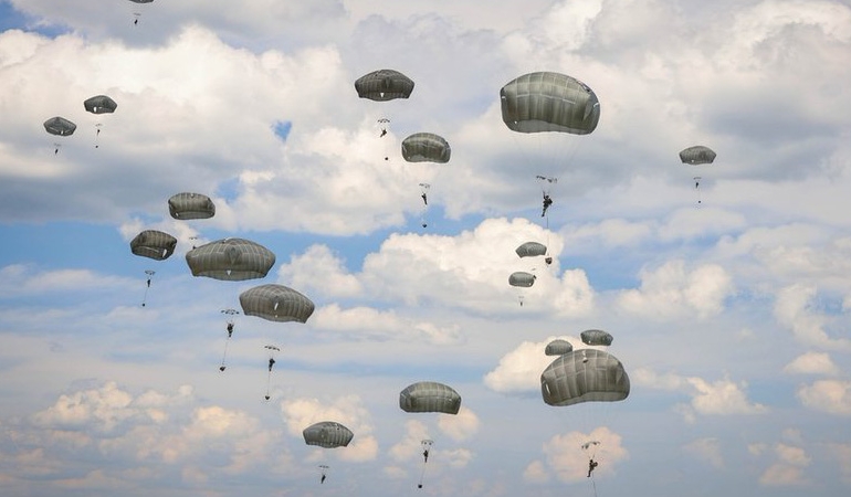 Pentagon, 3 bin paraşütçü askeri Ortadoğu’ya göndermeye hazırlanıyor