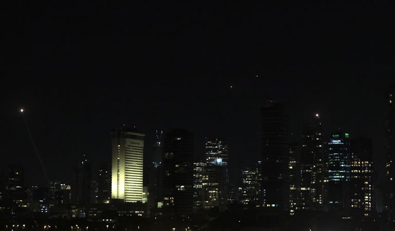 İran’dan İsrail’e misilleme: Tel Aviv’de sirenler çaldı