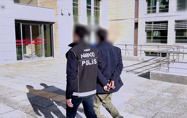 73 ilde uyuşturucu operasyonu: 958 torbacı yakalandı