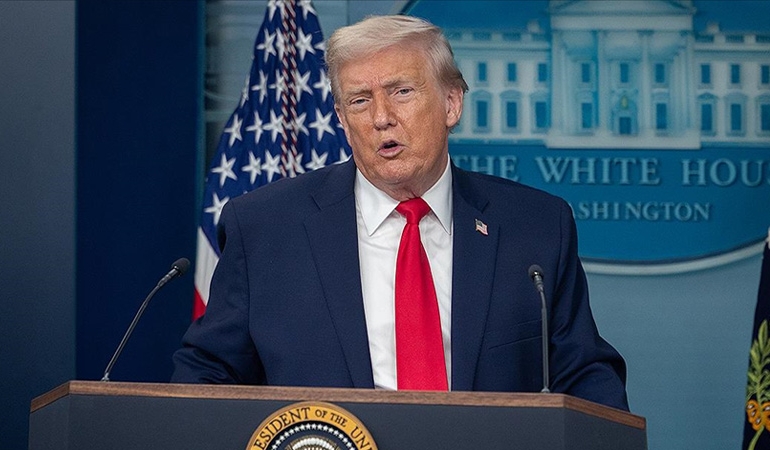 Trump: İran müzakere için bana yalvarıyor