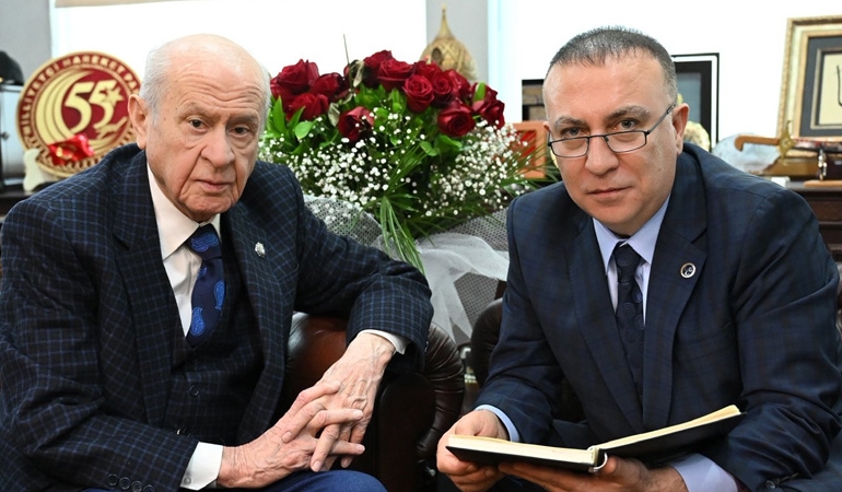 İzzet Ulvi Yönter’den ‘Bahçeli’ paylaşımı