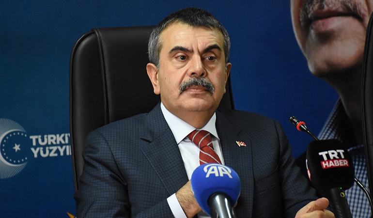 Bakan Tekin’den dikkat çeken sözler… AKP’den önce okullarda tuvalet yokmuş!