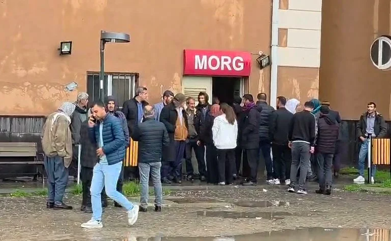 Okul bahçesinde yıldırım düştü: İki çocuk hayatını kaybetti, biri ağır yaralandı!