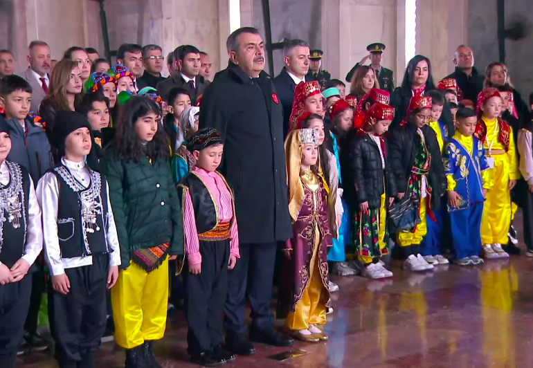 Anıtkabir’de 23 Nisan töreni: Yusuf Tekin hangi mesajları verdi