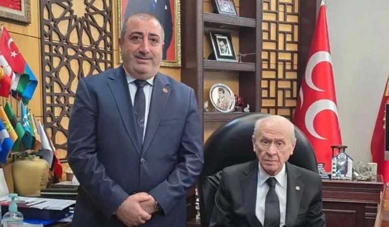 CHP’li Öztürkmen açıkladı: MHP’li meclis üyesi Ayhan Yazıcı okul basıp öğretmen darbetti