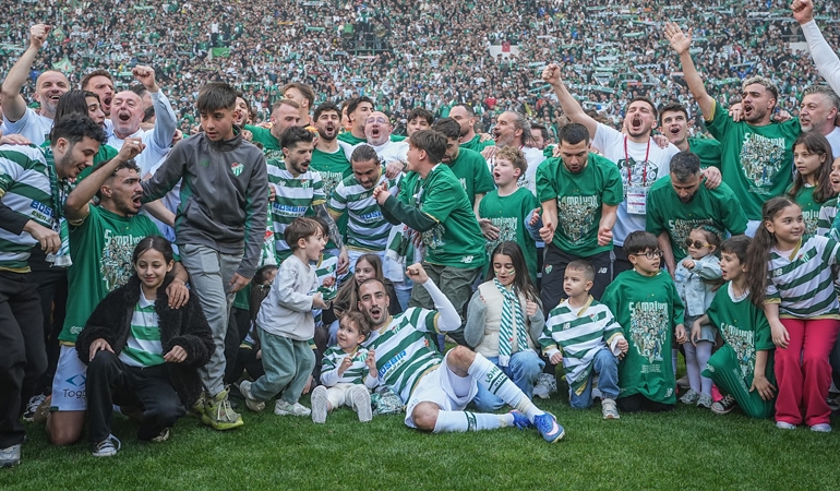 2. Lig’de şampiyon Bursaspor: 1. Lig’e yükselmeyi garantilediler