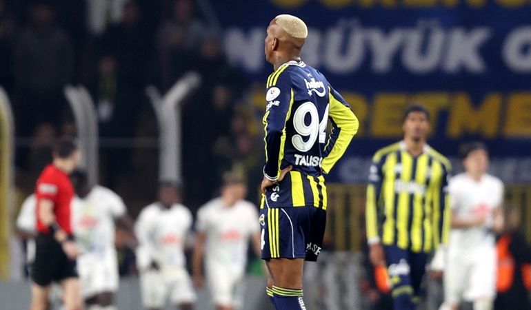Fenerbahçe liderlik fırsatını son saniyede tepti