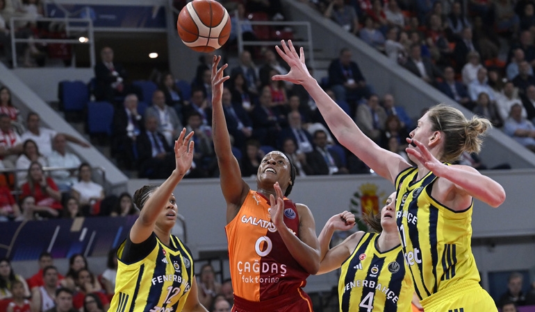 Avrupa’da şampiyon Fenerbahçe Opet! ‘Türk finali’nde Galatasaray’a fark