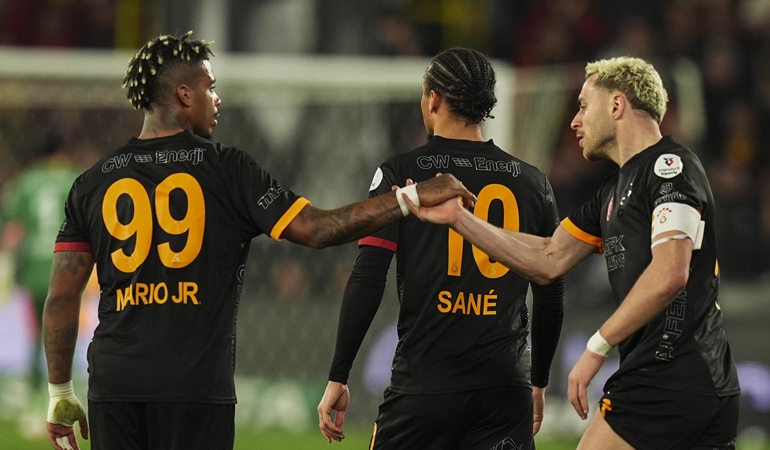 Galatasaray, erteleme maçında galip geldi