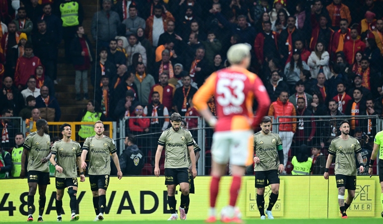 Galatasaray şampiyonluk yolunda 2 puan bıraktı