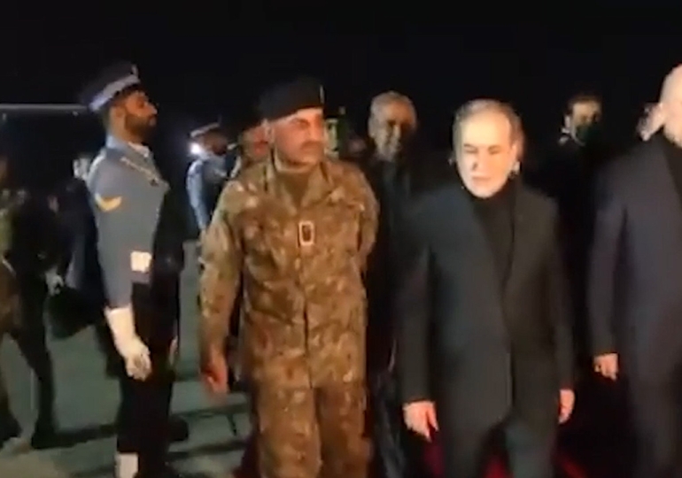 ABD ile ateşkesi görüşecekler: İran heyeti Pakistan’da