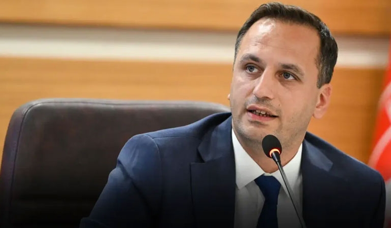 Savcılık serbest bırakılmasına itiraz etmişti: Bornova Belediye Başkanı Eşki hakkında yurt dışına çıkış yasağı