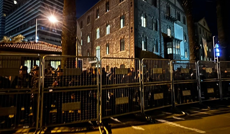 Meslek Fabrikası’na giriş çıkışlar polis tarafından kapatıldı: Cemil Tugay’dan açıklama