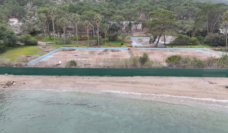 Otel arazisinde gizemli arkeolojik sondaj!