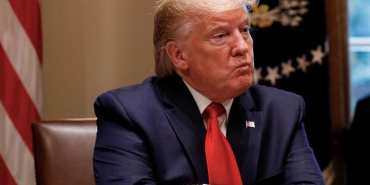 trump-yalniz