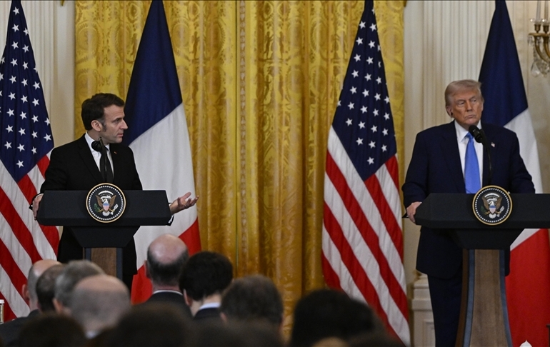 Trump’ın eşi üzerinden dalga geçtiği Macron’dan yanıt… Dikkat çeken ‘Hürmüz’ mesajı