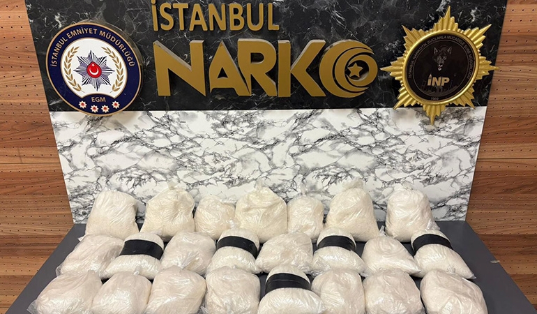 Kargodaki buzdolabından kilolarca uyuşturucu çıktı