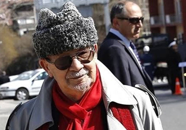 Yalçın Küçük hayatını kaybetti