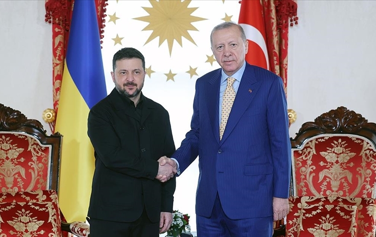 Zelenskiy’den Türkiye’ye sürpriz ziyaret: Erdoğan ile görüştü