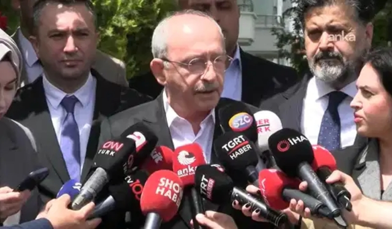 Kılıçdaroğlu ‘mutlak butlan’ kararı sonrası ilk kez kameralar karşısında: ‘Özgür Bey’e yeni görevi hayırlı olsun’