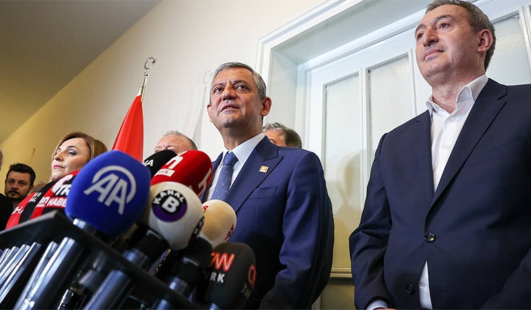 DEM Parti’den ziyaret… Özgür Özel’den AKP’ye ‘mutlak butlan’ yanıtı geldi