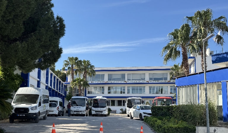 Güzelbahçe Belediyesi’ne operasyon: Başkan Günay ve 4 kişi gözaltında