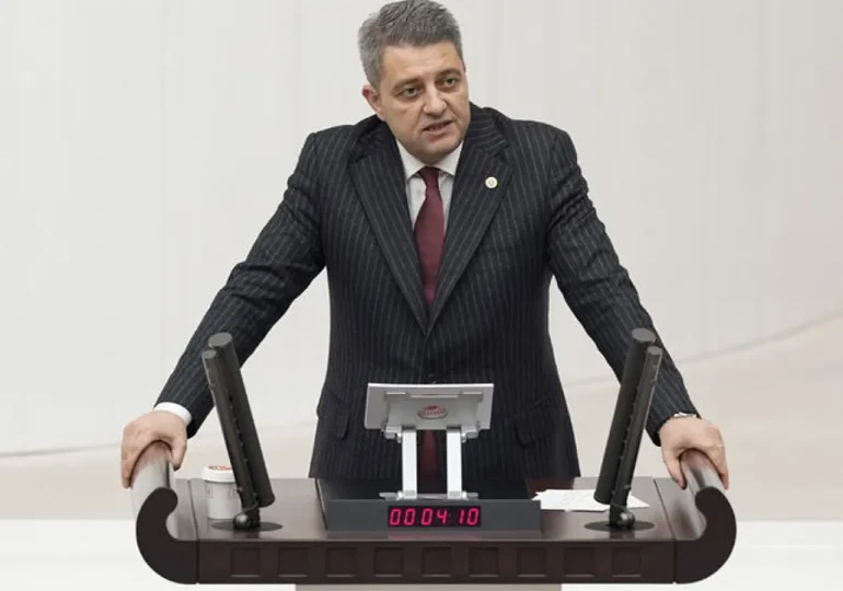 İyi Parti milletvekili Ersin Beyaz istifa etti!