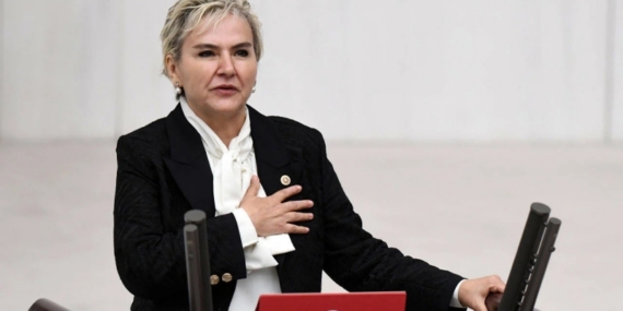 CHP Milletvekili Nimet Özdemir, partisinden istifa etti