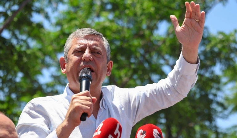Özgür Özel: Ya partimizi alacağız ya başka bir yol bulacağız