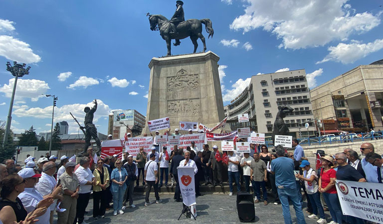 Emekli astsubay, uzman erbaş ve jandarmalar: ‘Bizi sadece şehit olduğumuzda mı hatırlayacaksınız?’