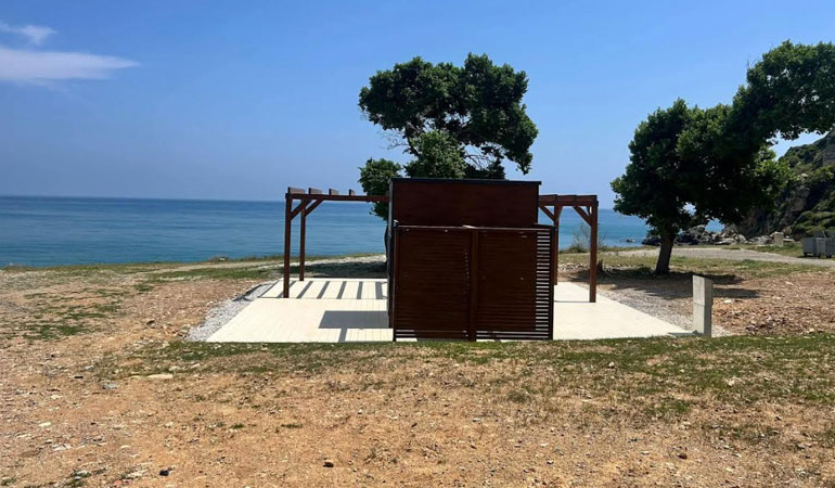 Tarihin üzerine tuvalet yaptılar!