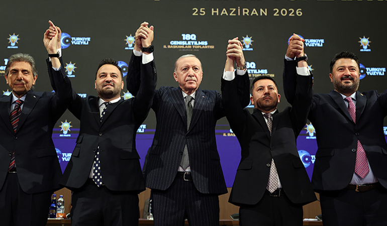 3 belediye başkanı AKP’ye katıldı: Mesut Özarslan, Mehmet Özcan, Rasim Arı