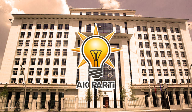 AKP’de 4 il başkanı istifa etti