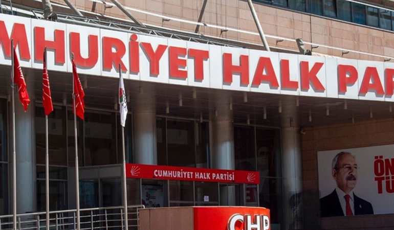 CHP Yüksek Disiplin Kurulu, Özgür Özel dönemindeki tüm ihraçları iptal etti: Tek bir isim hariç…