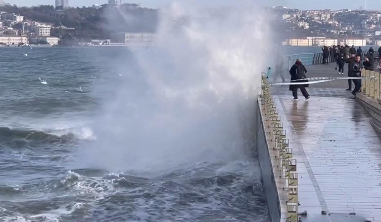 Meteoroloji’den sağanak ve kuvvetli rüzgar uyarısı